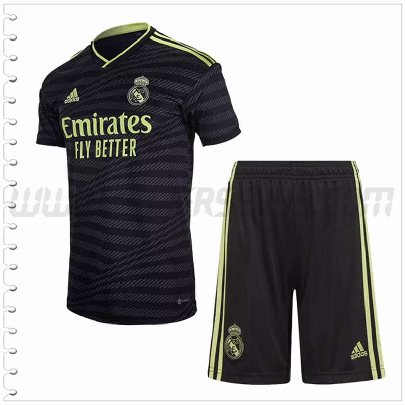 Tercera Equipacion del Real Madrid + Pantalones Cortos 2022 2023